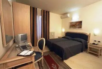 Hotel Anna'S Florence 2*,  Italy